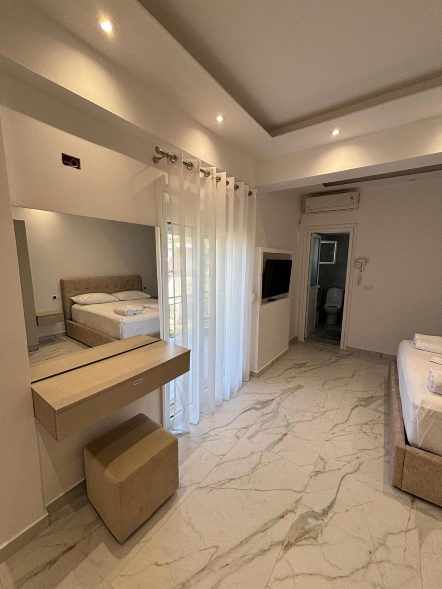 Harmony Apartments Dhërmi Eksteriør billede